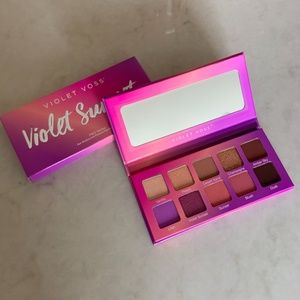 5/$25 Violet Voss Violet Sunset Eyeshadow Palett